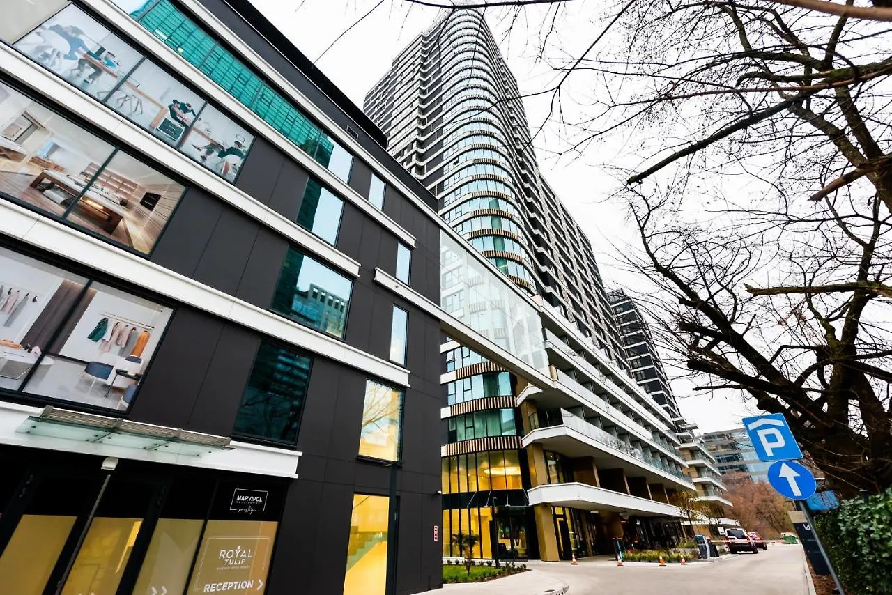 Unique Tower 22 Floor De Luxe Apartment 华沙